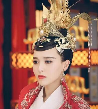 唐嫣“眼”技開掛!不做傻白甜一變一個美